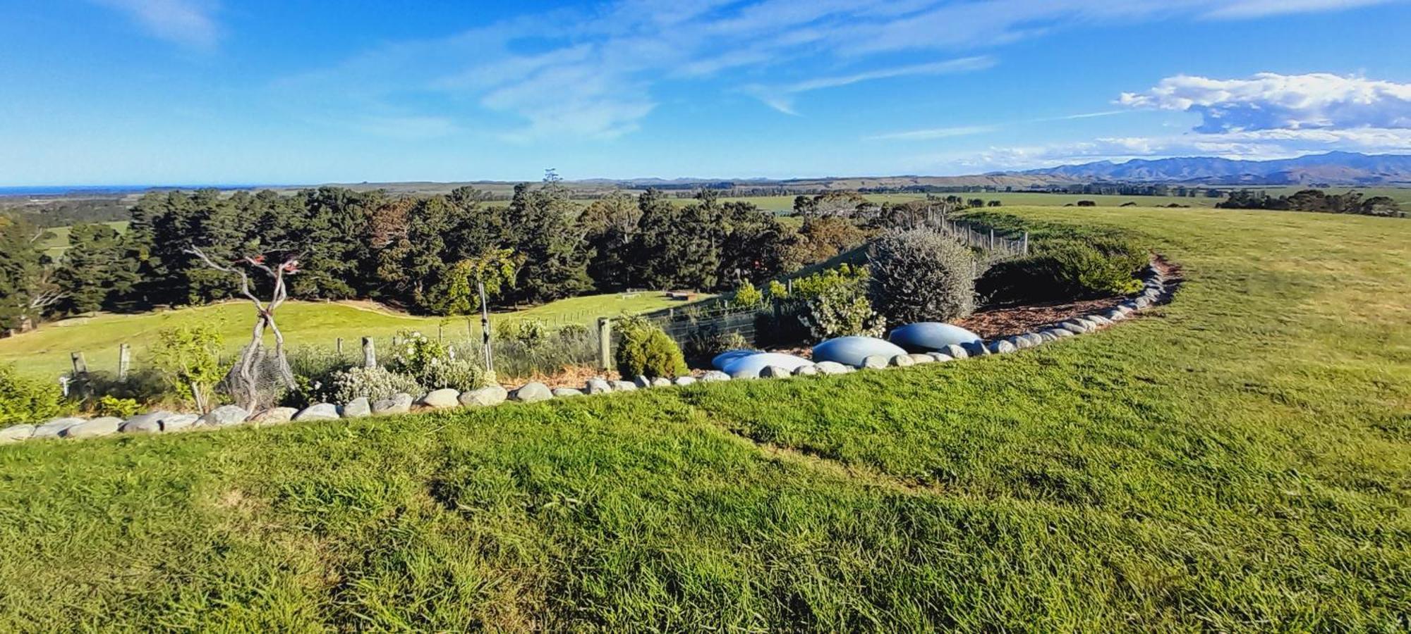 Hill Top Retreat Lower Dashwood Экстерьер фото