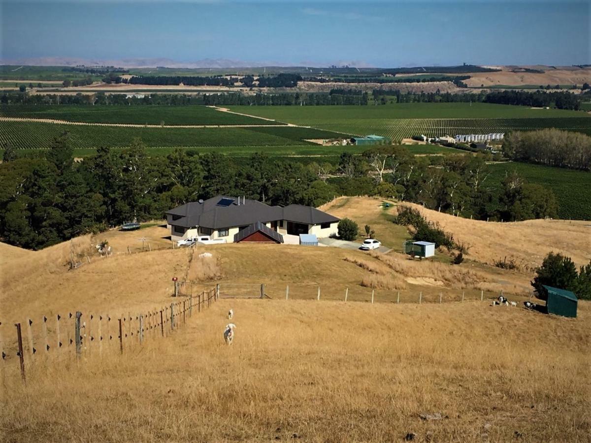 Hill Top Retreat Lower Dashwood Экстерьер фото
